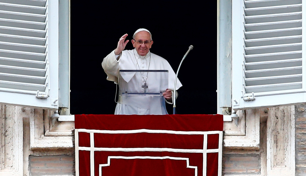 Con qué Papa se empezó a rezar el Ángelus en la Plaza de San Pedro? | El pan de los pobres