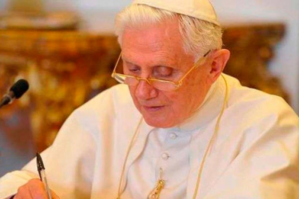Benedicto XVI Benedicto XVI publica carta por centenario natalicio de San Juan Pablo II