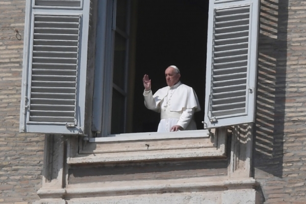 Papa Francisco-El Pan de los Pobres Adoración y Bendición Urbi et Orbi del Papa, hoy, 27 de Marzo a las 18.00 horas