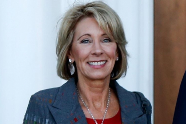 betsy_devos.jpeg betsy_devos.jpeg