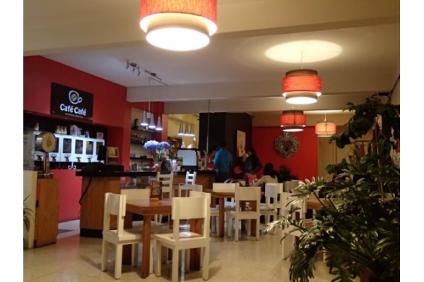 Coronavirus: Restaurantes mexicanos abren la puerta a estudiantes sin Internet