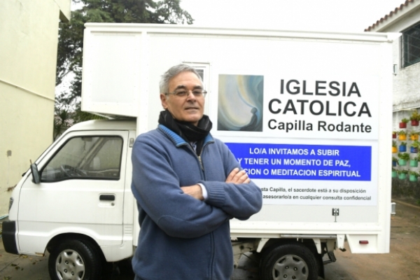 “La capilla rodante” para combatir la indiferencia religiosa en Uruguay