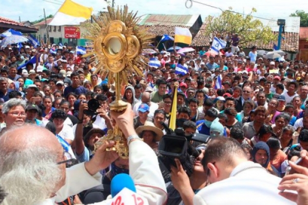 Nicaragua: El nuncio y los obispos detienen una nueva masacre