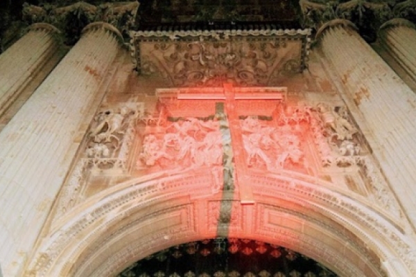 La catedral de Jaén se tiñe esta noche de rojo por los cristianos perseguidos