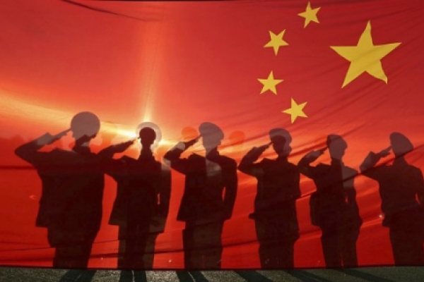 China presiona a los estudiantes católicos Autoridades chinas obligan a estudiantes a firmar compromiso de renuncia a la religión