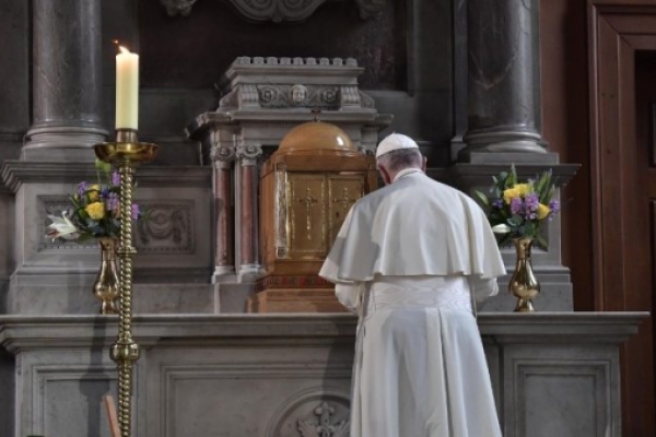 El Papa Francisco visita la Catedral de Dublín durante el Encuentro Mundial de las Familias