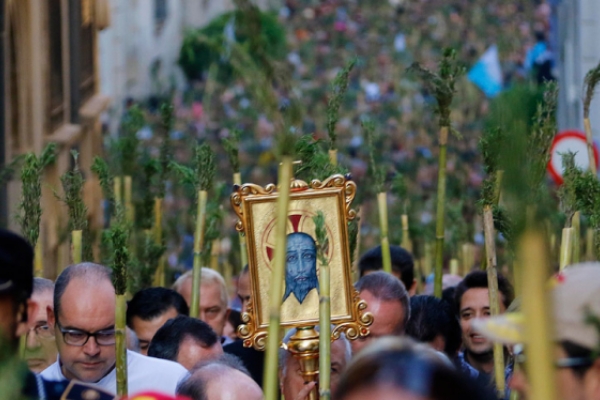 romería para venerar reliquia de la Santa Faz 300 mil personas participarán en romería para venerar reliquia de la Santa Faz