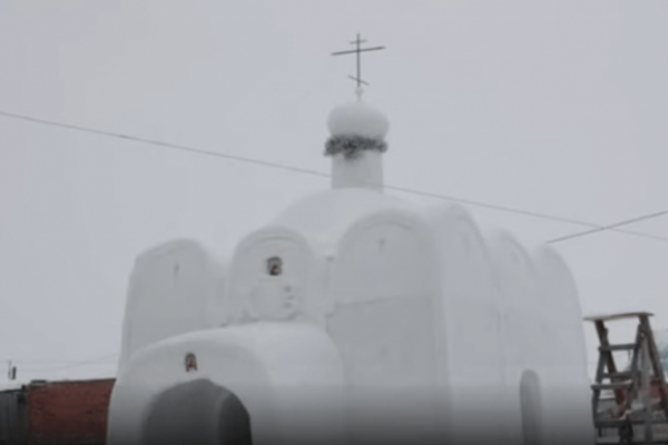 iglesia-de-nieve-siberia.png
