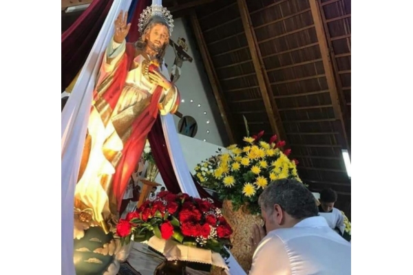 El nuevo presidente de Colombia renueva la consagración del país al Sagrado Corazón de Jesús