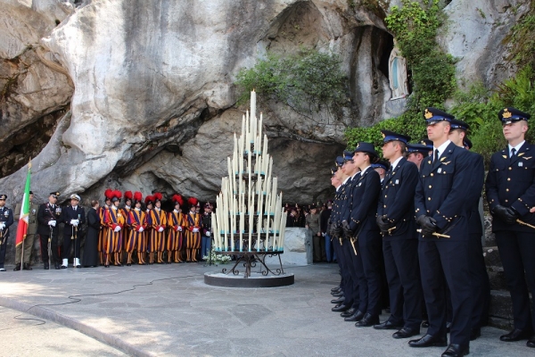 peregrinacion_militar_internacional_lourdes.jpg