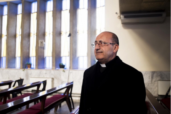 sacerdote_p._khalil_jaar.jpg sacerdote_p._khalil_jaar.jpg