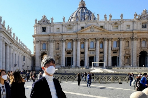 Se suspenden las Misas y funerales con público en toda Italia
