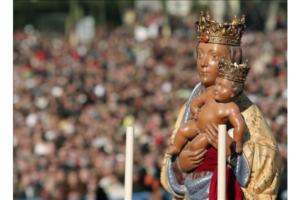 virgen de la almudena