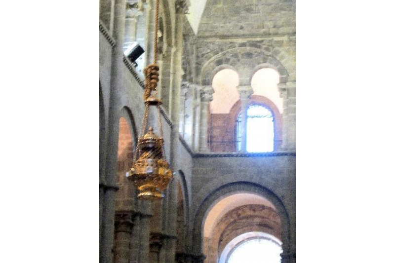El-Botafumeiro-hacia-el-corazon-de-Dios-20150713.jpg