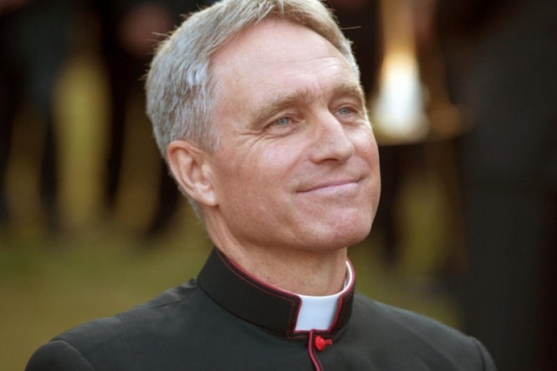 Gänswein Gänswein respalda a los medios católicos independientes