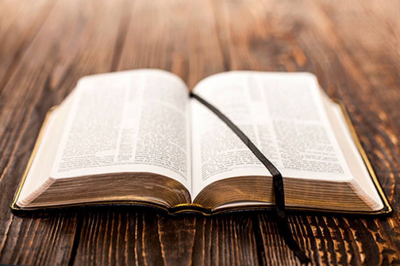 biblia.jpg biblia.jpg