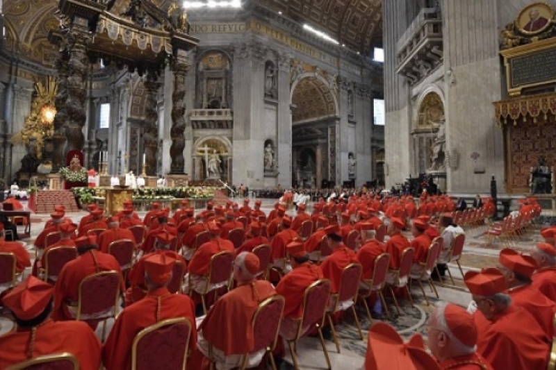 Consistorio para 13 nuevos cardenales Consistorio para 13 nuevos cardenales