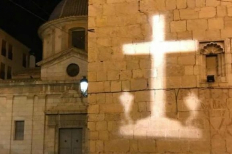 La Cruz de Callosa de Segura seguirá en pie La Cruz de Callosa de Segura seguirá en pie