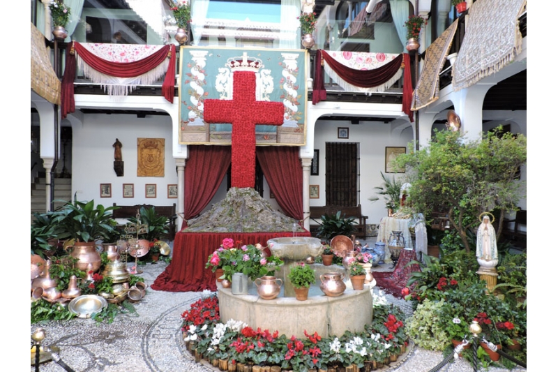 la Cruz de mayo El 3 de mayo se conmemora “la Cruz de mayo”