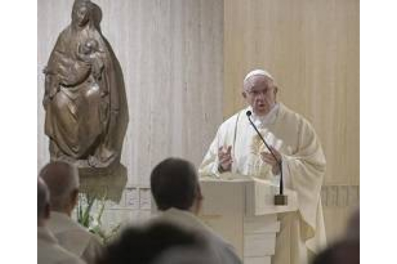 El Ángel de la Guarda «es la puerta a diaria a la trascendencia» y muestra «adónde debemos llegar»