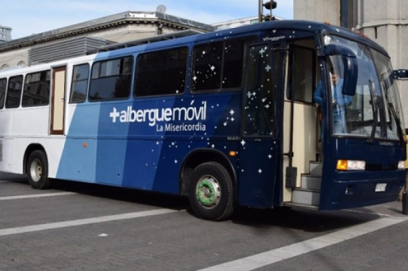 El Bus de la Misericordia al servicio de las personas que viven en situación de calle