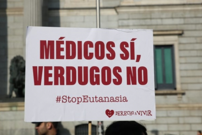 El Vaticano denuncia la eutanasia como «un acto homicida que ningún fin puede legitimar» | El pan de los pobres El Vaticano denuncia la eutanasia como «un acto homicida que ningún fin puede legitimar» | El pan de los pobres