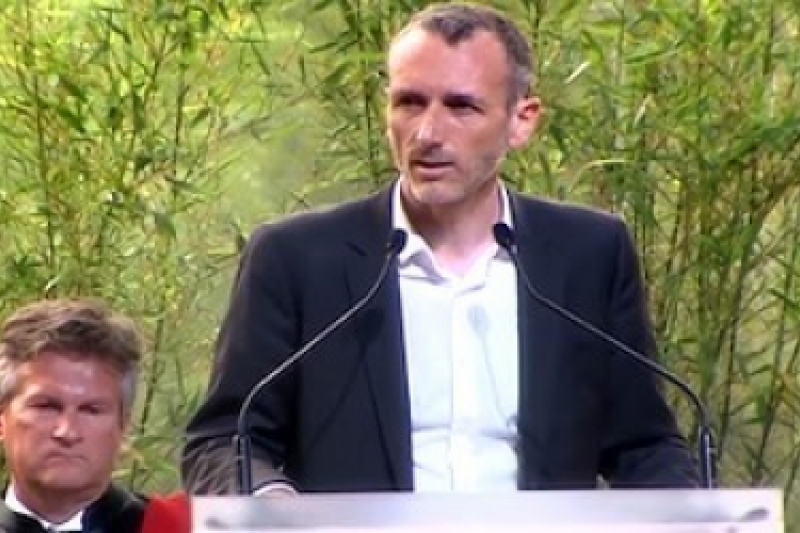 emmanuel_faber_discruso_de_graduacion.jpg emmanuel_faber_discruso_de_graduacion.jpg
