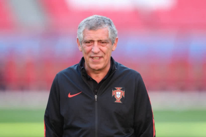 Fernando Santos, entrenador de la selección de Portugal, fiel devoto de la Virgen de Fátima