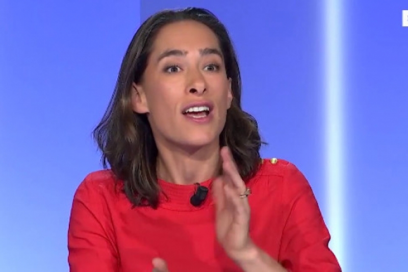 Guyonne de Monjou Guyonne de Monjou, periodista francesa: «Se está cruzando sin hacer ruido la frontera que separaba la vida humana de la animal»