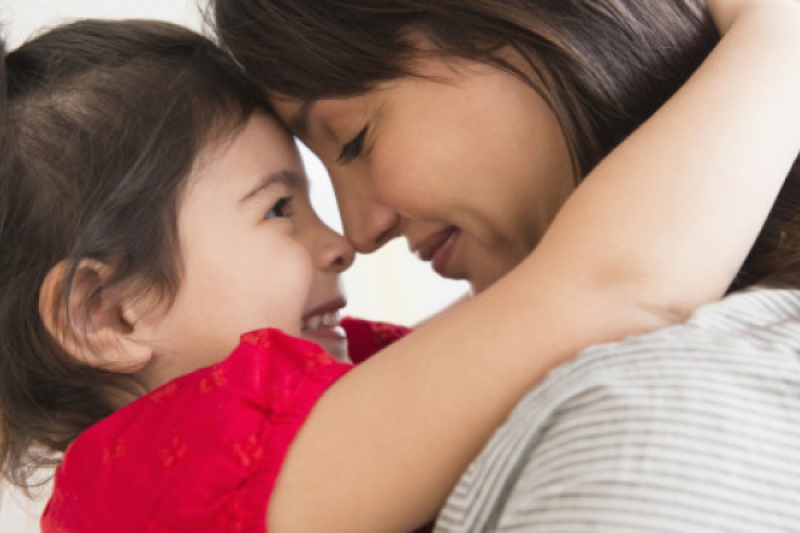 Hijos cuál es la diferencia entre mirar y dar afecto Hijos cuál es la diferencia entre mirar y dar afecto