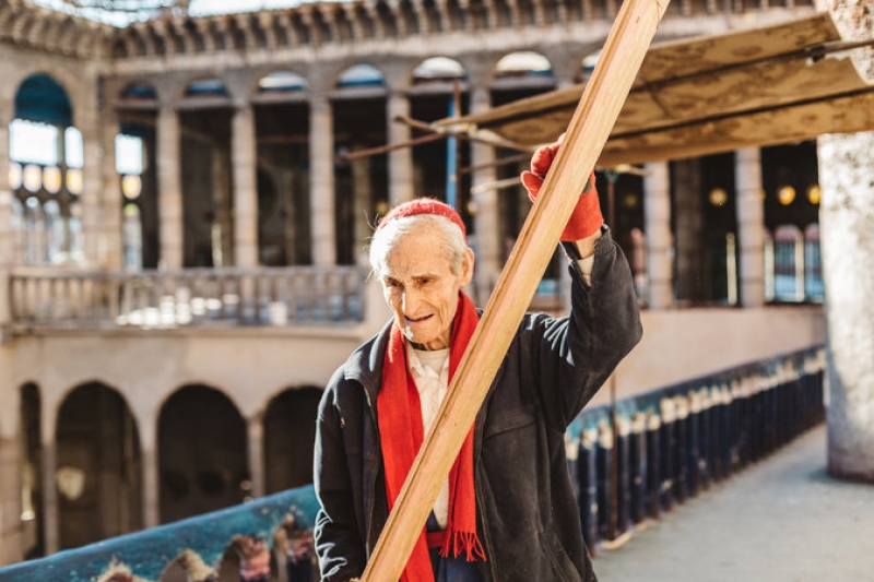 La asombrosa historia de Justo Gallego, el hombre que lleva 53 años construyendo una Catedral