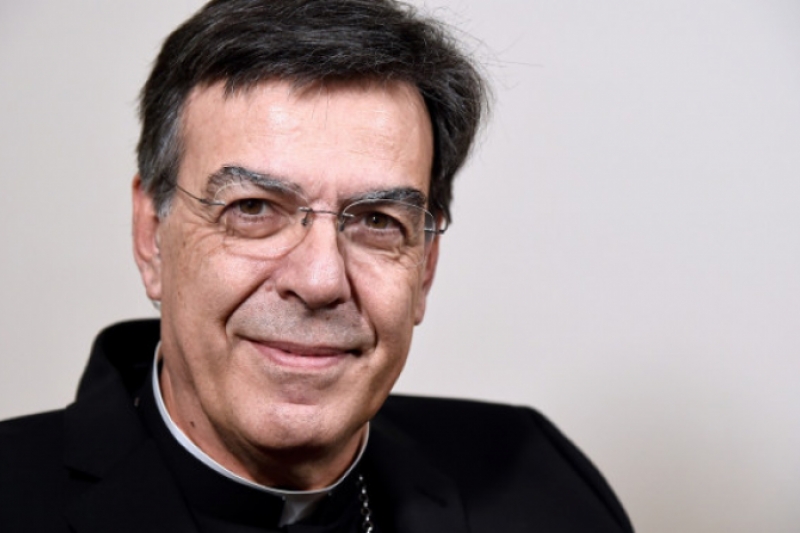 Mons. Michel Aupetit, arzobispo de París y médico de profesión Mons. Michel Aupetit, arzobispo de París y médico de profesión