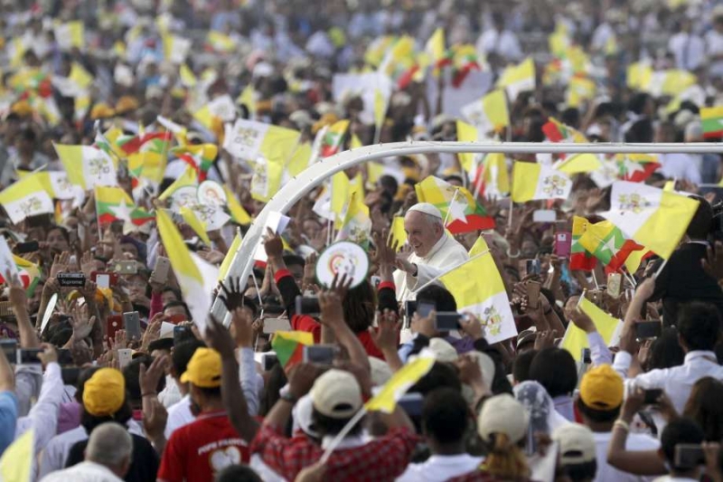 Multitudinaria Misa pública del Papa Francisco en Myanmar