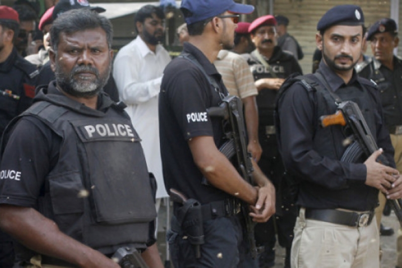 Pakistán despliega miles de policías para proteger a los cristianos en Navidad Pakistán despliega miles de policías para proteger a los cristianos en Navidad