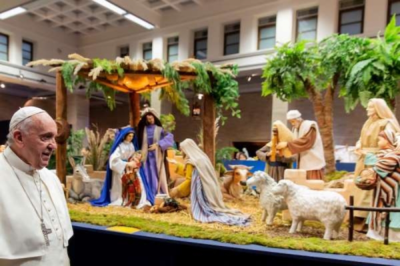 Papa Francisco-El Pan de los Pobres El Papa Francisco El Papa visita una exposición con 130 Belenes del mundo