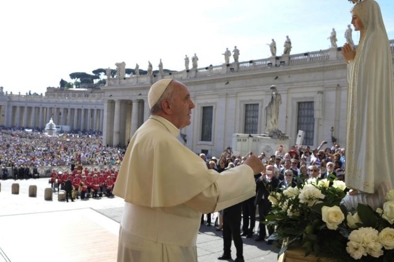 El Papa Francisco y su oración a la Virgen de Fátima | El pan de los pobres