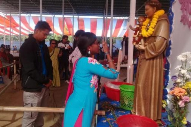 San Antonio de Padua en Santuario de Panjora en Bangladesh Más de 80 mil devotos celebran a San Antonio de Padua en Bangladesh