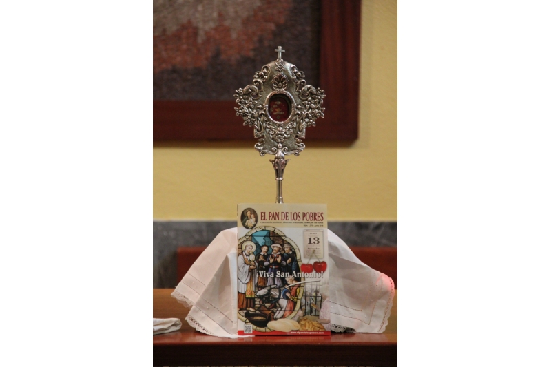 San Antonio de Padua - El Pan de los Pobres San Antonio de Padua en Urkiola