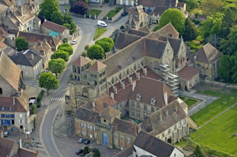 Souvigny Las riguezas de Souvigny, santuario de Francia