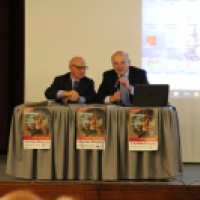 Luis Fernando de Zayas y Arancibia presentó a Rafael Sánchez Sauz. Conferencia en Bilbao el 15 Mayo de 2019