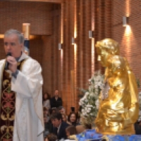 Reliquias de San Antonio de Padua en la Parroquia de Santa María de Caná el 10 de Abril 2016