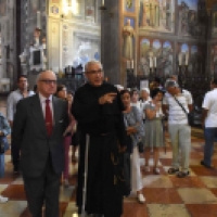 Peregrinación a Padua. Vuestras Gracias pasaron ante San Antonio